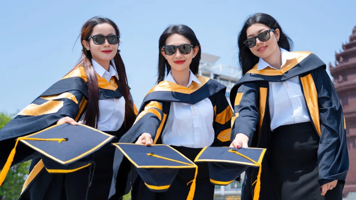 Yurtdışında Lise Mezunu Öğrencilerin Türkiye'de Üniversiteye Geçiş Süreci