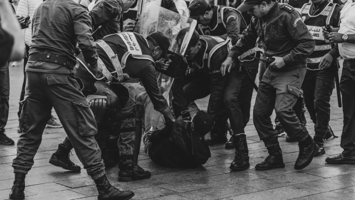 İki şehirde eş zamanlı operasyon: 8 şüpheli gözaltına alındı