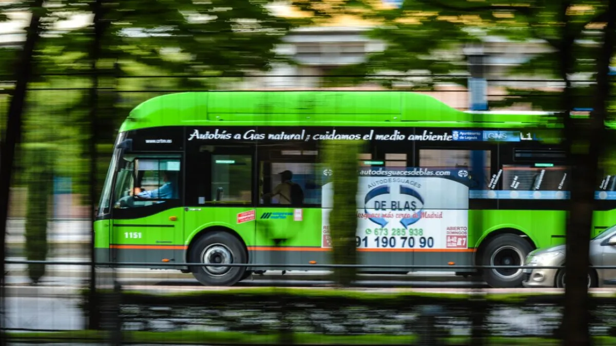 Toplu Taşıma İçin Ücretsiz Yaş Sınırı Değişiyor